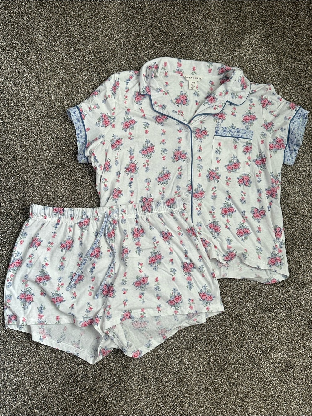 Laura Ashley White Floral Short Pajama Set with Pink Roses